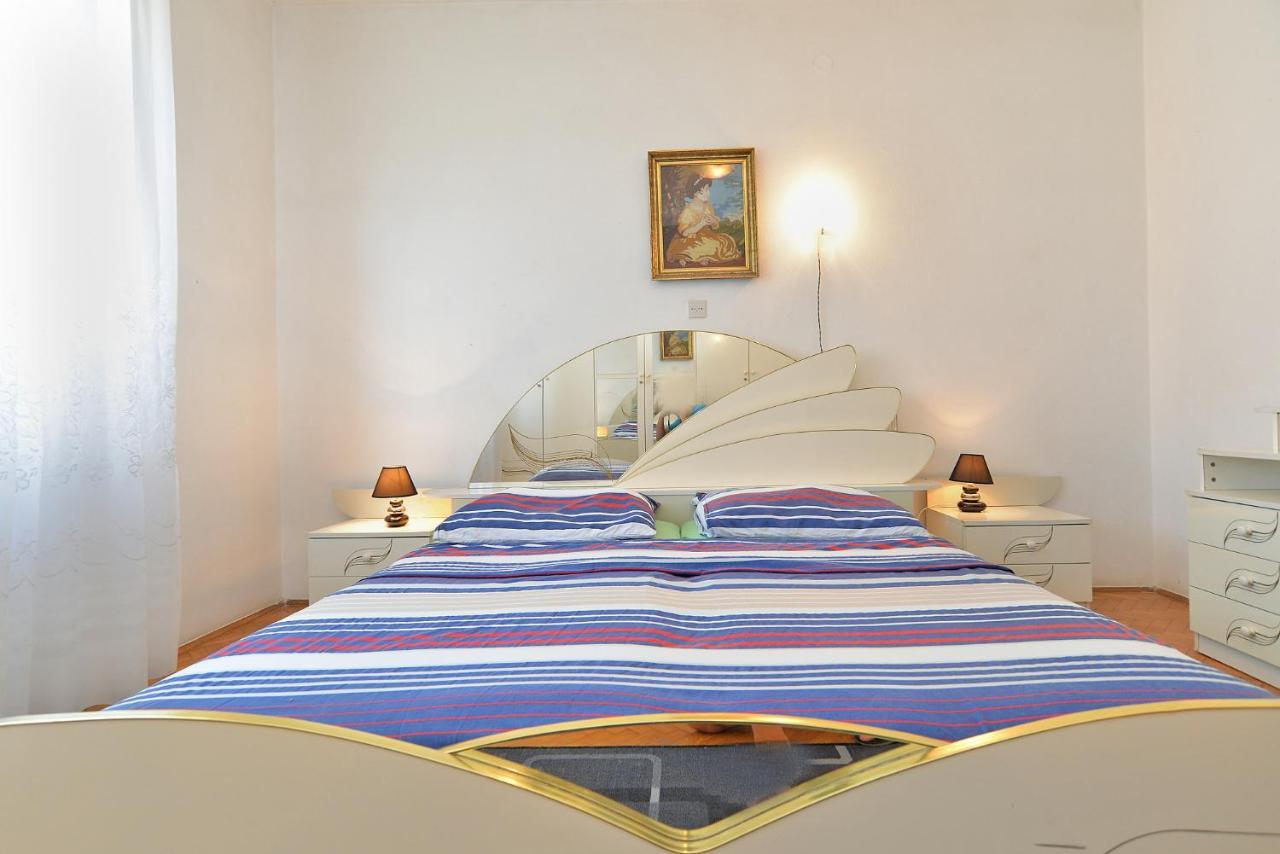 Apartments Gracijano 1724 Ližnjan Zewnętrze zdjęcie